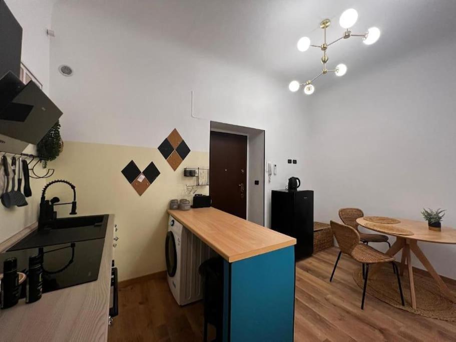 Apartment La Regina Delle Locazioni Ai Navigli 1 *